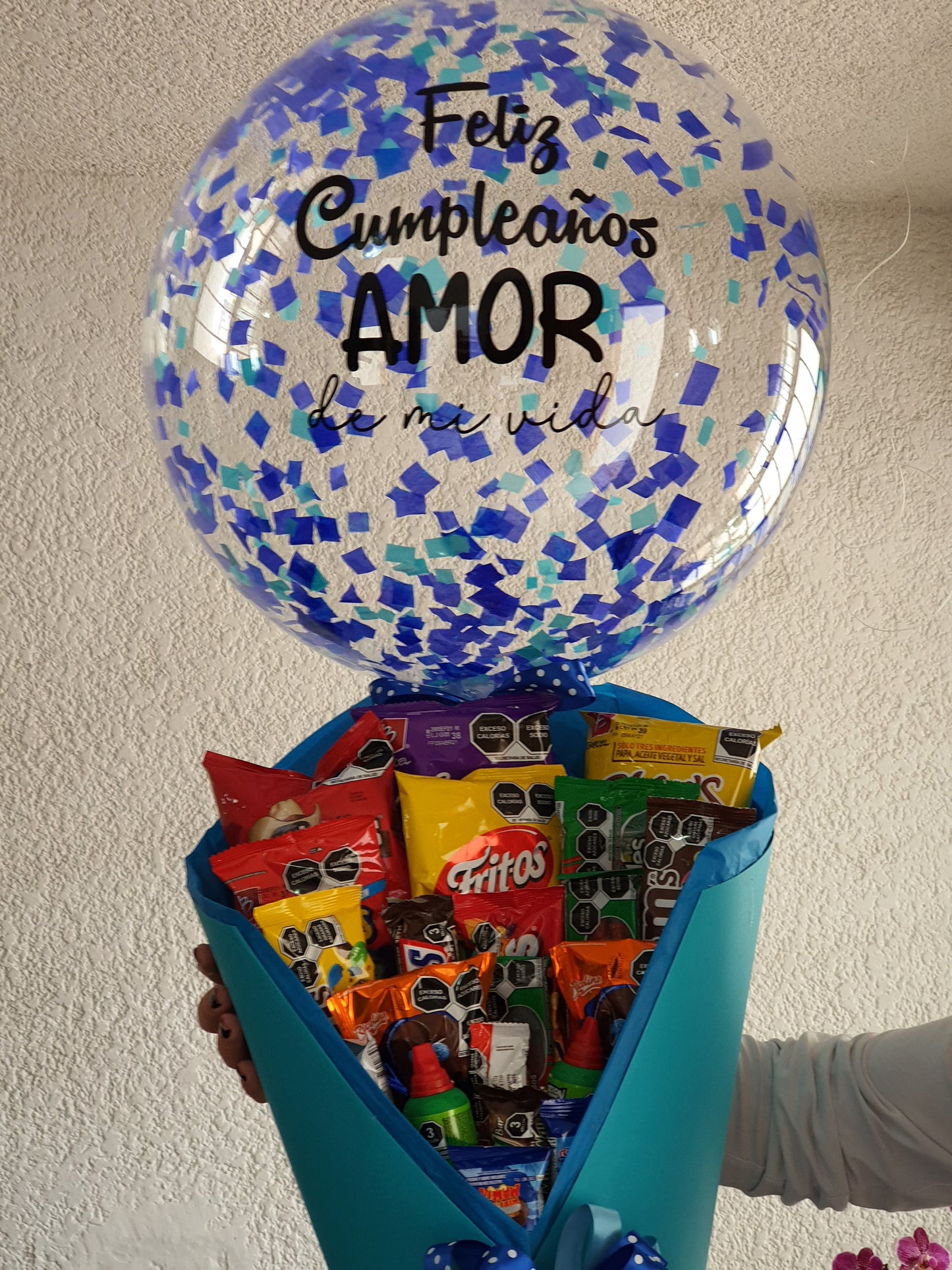 Ramo con dulces y burbuja